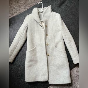 Aritzia Wilfred “The Cocoon Coat.” A versatile coat.